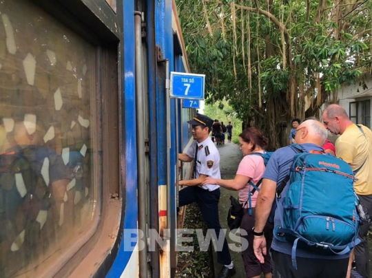 More trains added to serve Lunar New Year demand